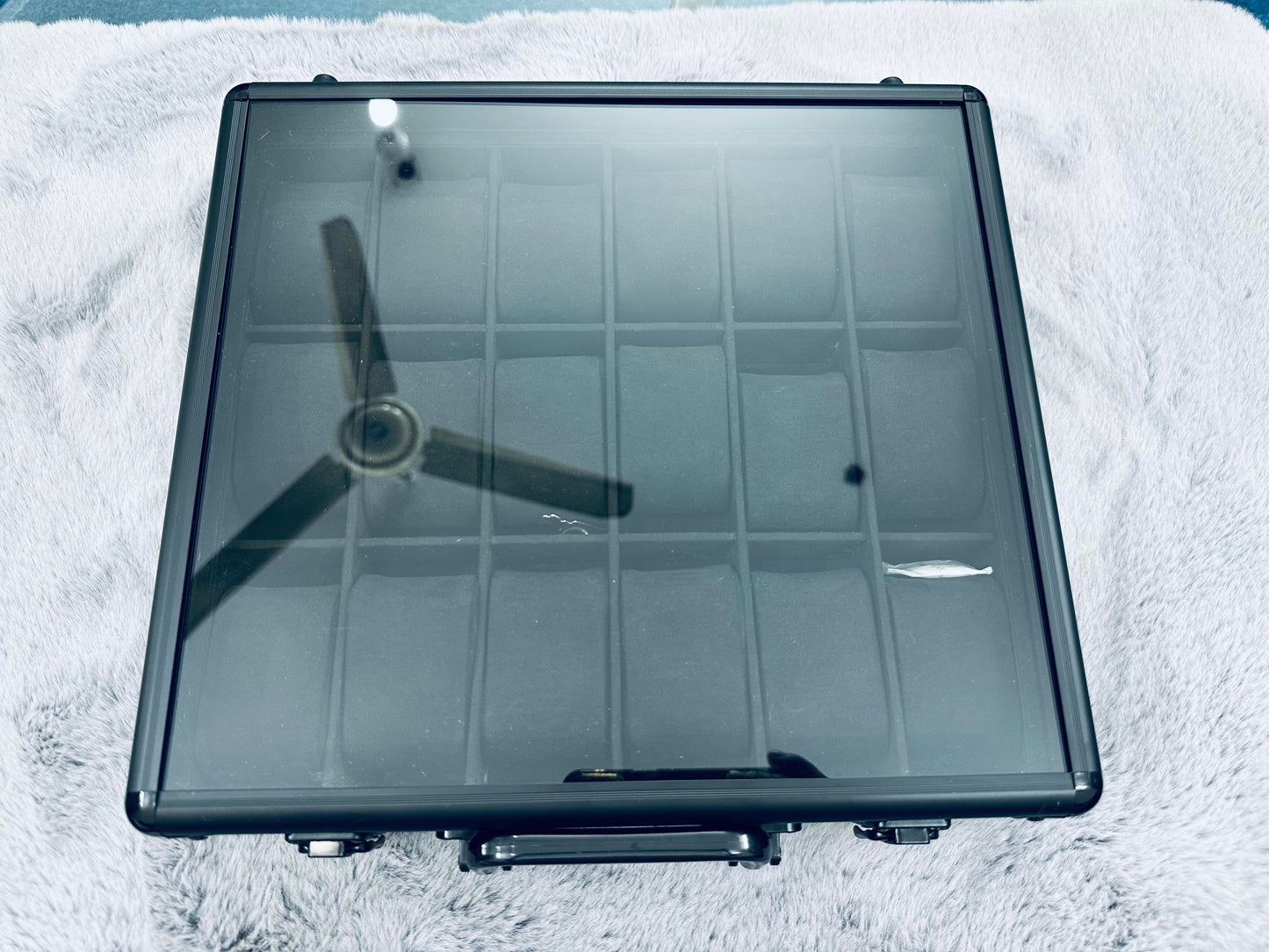 Aluminium Box 18 Slot Fiber Glass Top