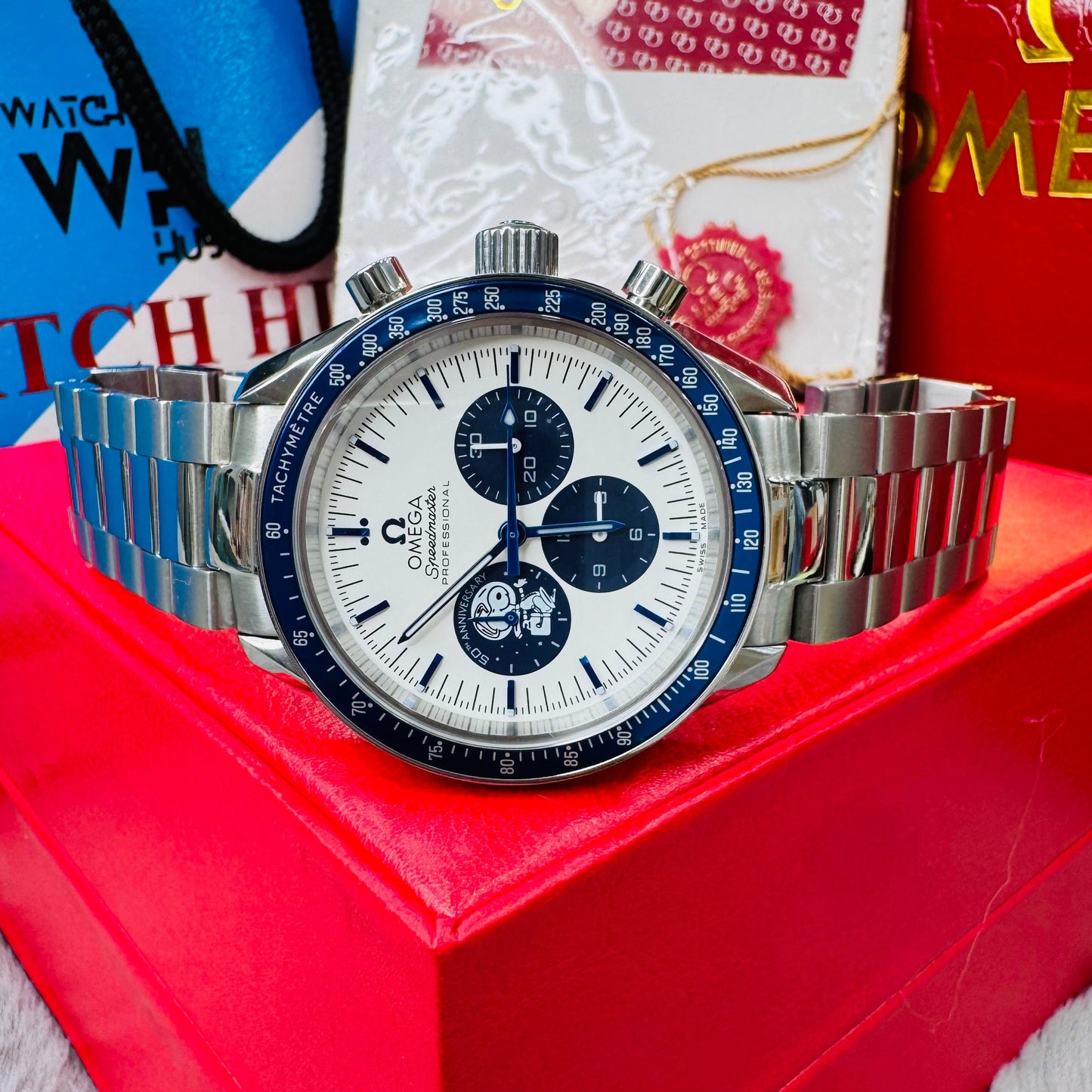 Omega Speedmaster Silver Snoopy Award 50th Anniversary Automatic Stainless Steel Chain Men's Watch