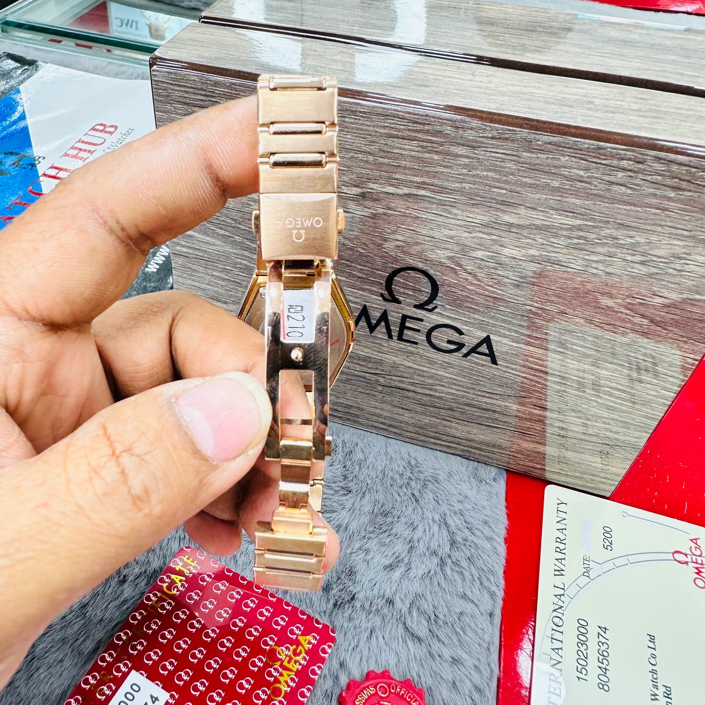 Omega Constellation Rose-Gold Stainless Steel Chain Quartz Women's Watch