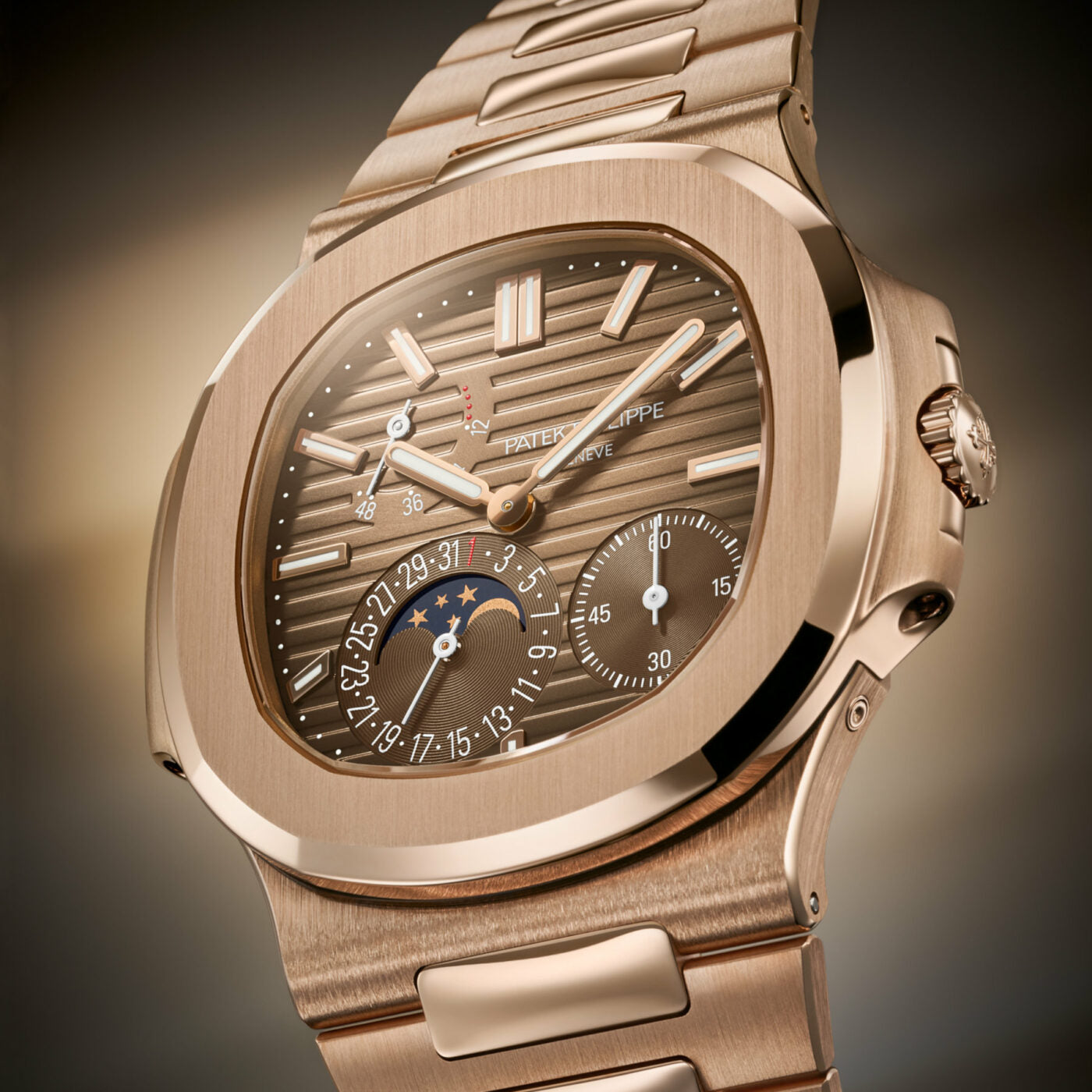 Patek Philippe Nautilus 5712/1R-001 Moon-Phase Automatic Europe Standard Stainless Steel Men's Watch