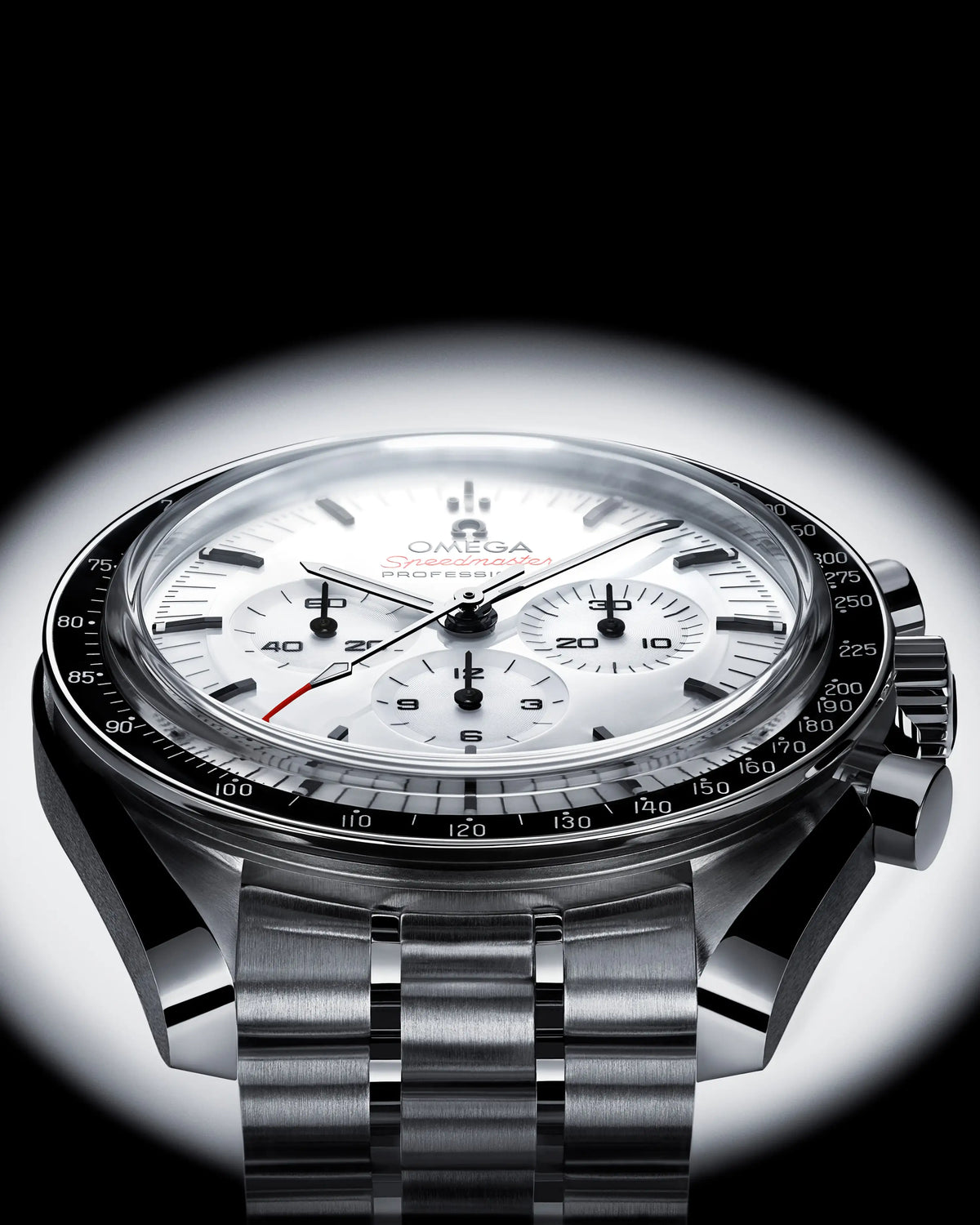 Omega Speedmaster Professional Moonwatch (ref. 310.30.42.50.04.001) 42mm Automatic White Dial Swiss Grade 1:1 Men’s Watch