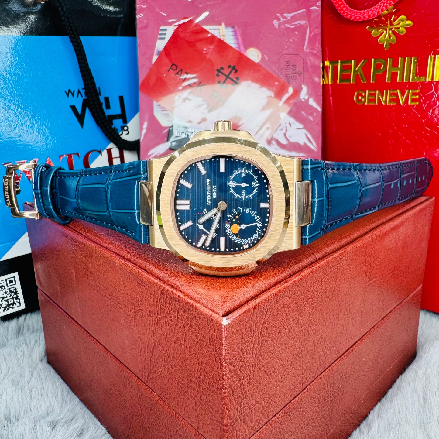 Patek Philippe Nautilus 5712 Automatic Rose Gold Blue Dial Stainless Steel Case Genuine Leather Strap Men's Watch