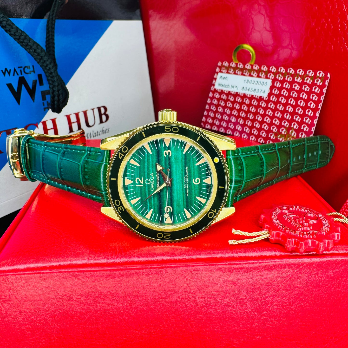 Omega Seamaster 300 Master Chronometer Automatic Green Dial Stainless Steel Genuine Leather Strap Men's Watch