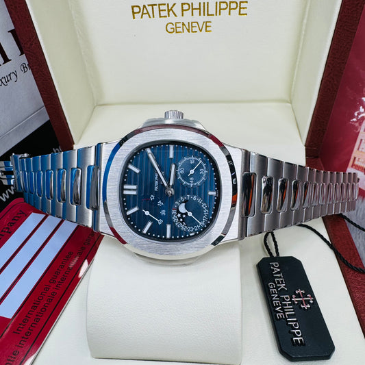 Patek Philippe Nautilus 5712A Moon-Phase Automatic Europe Standard Stainless Steel Men's Watch