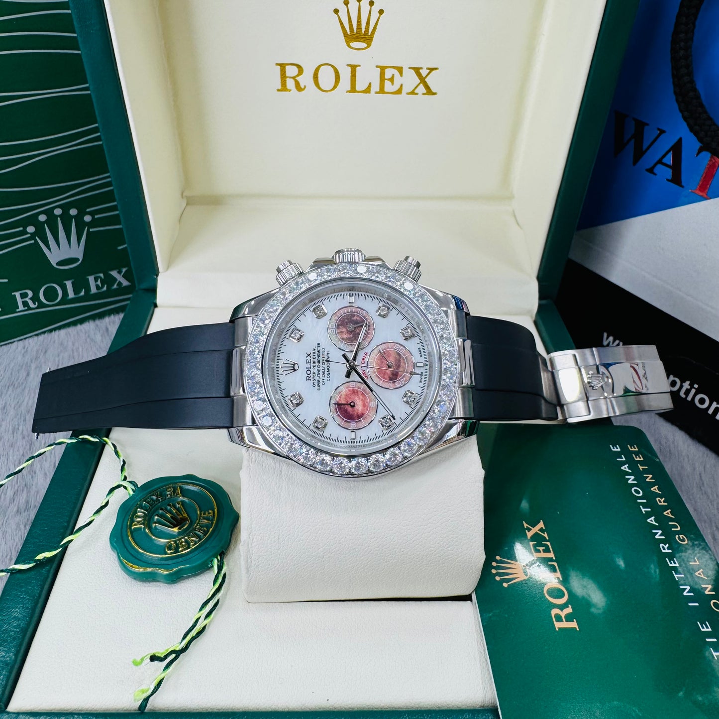 Rolex Daytona Mother Of Pearl Panda Dial Automatic Stainless Steel Silicone Strap Men’s Watch