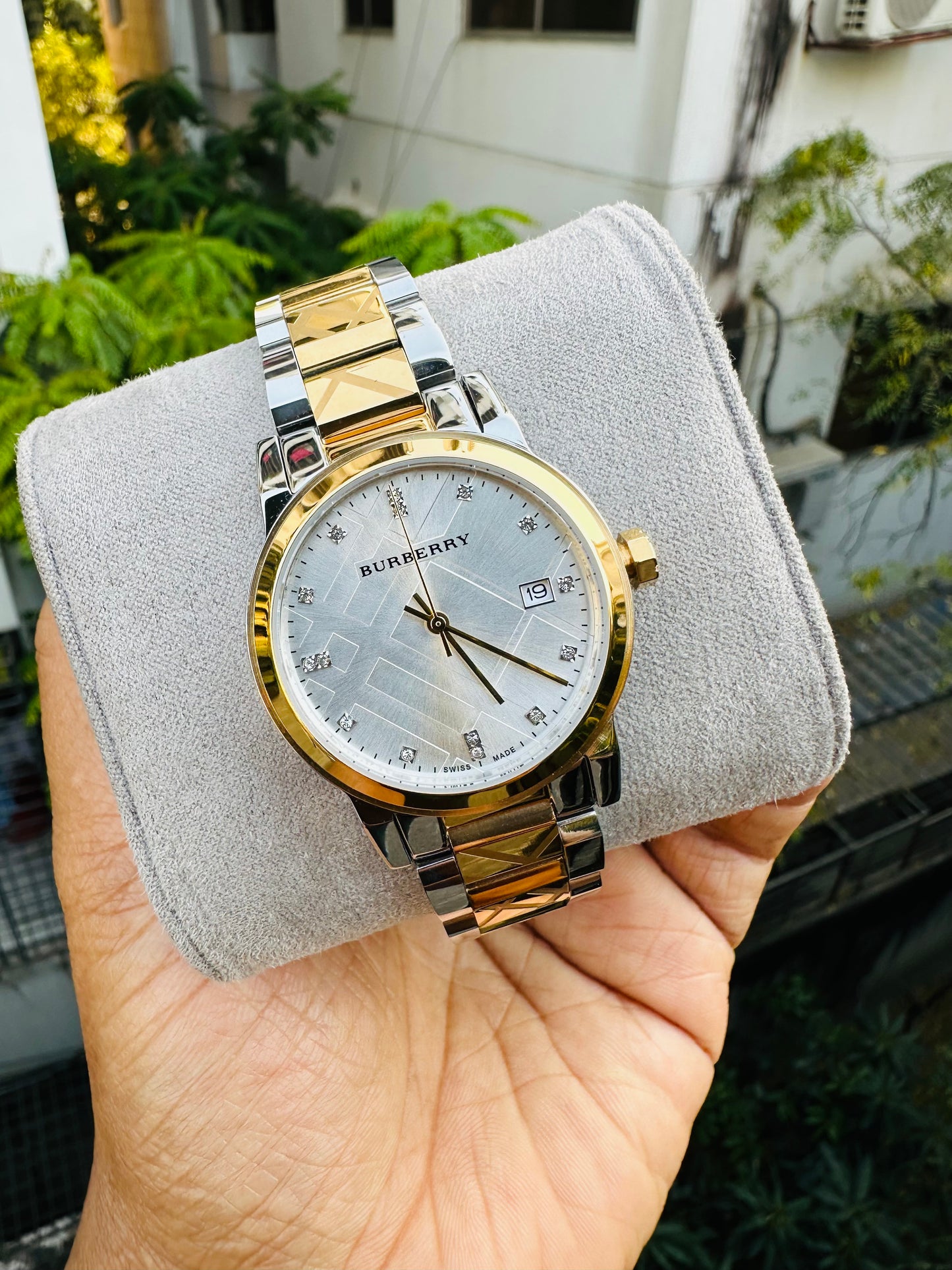 Burberry Dual-tone Quartz Stainless Steel Chain Ladies Watch