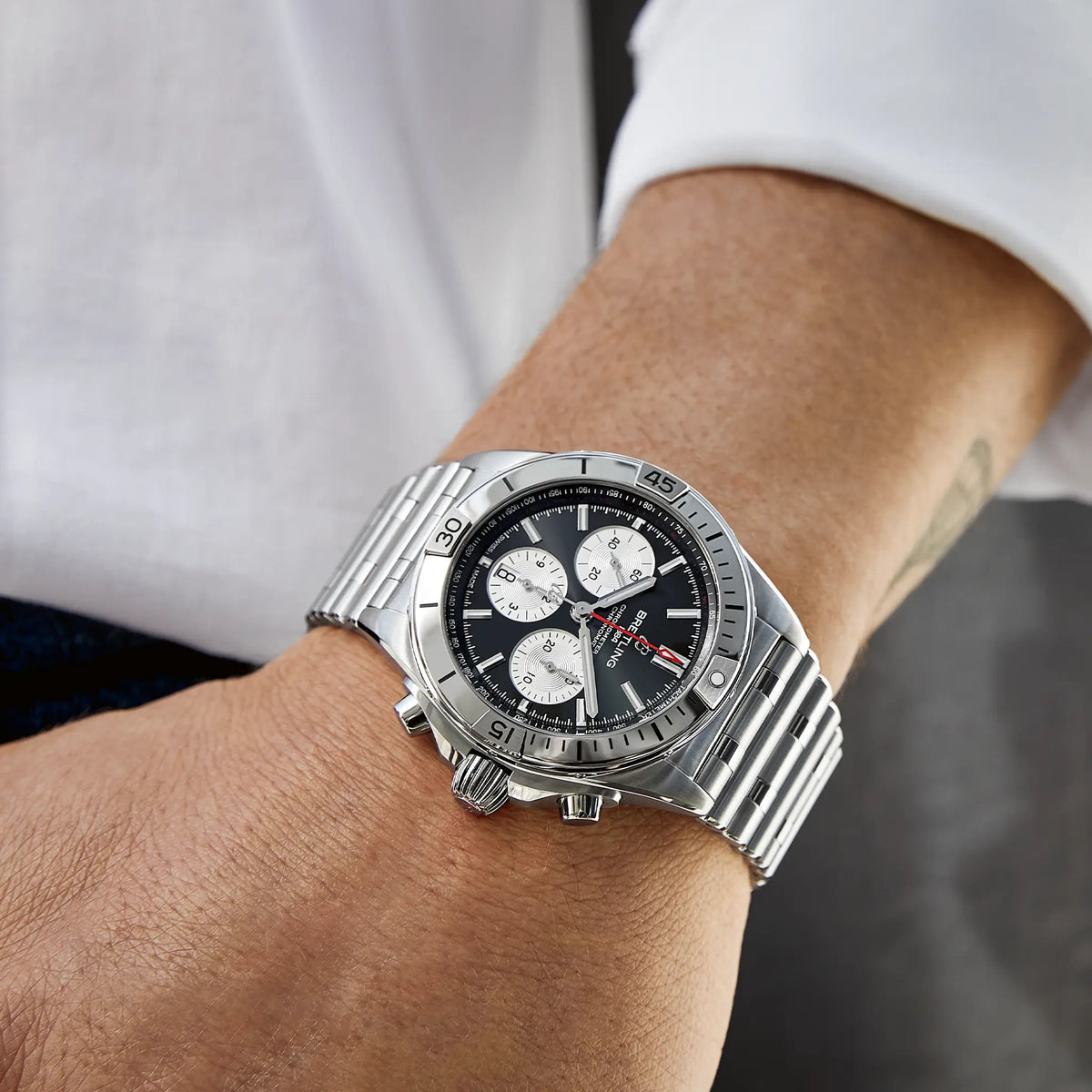 Breitling Chronomat B01 ( ref. AB0134101B1A1 ) 42mm Chronograph Automatic 1:1 Swiss Grade Men's Watch