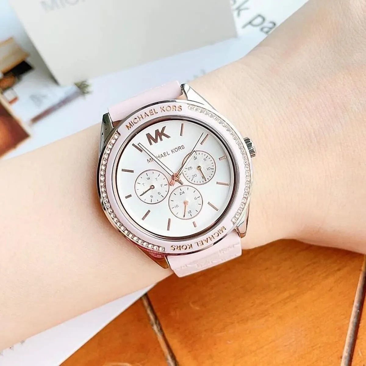 Michael Kors Jessa MK7268 Chronograph Quartz Stainless Steel & Embossed Silicone Strap Ladies Watch
