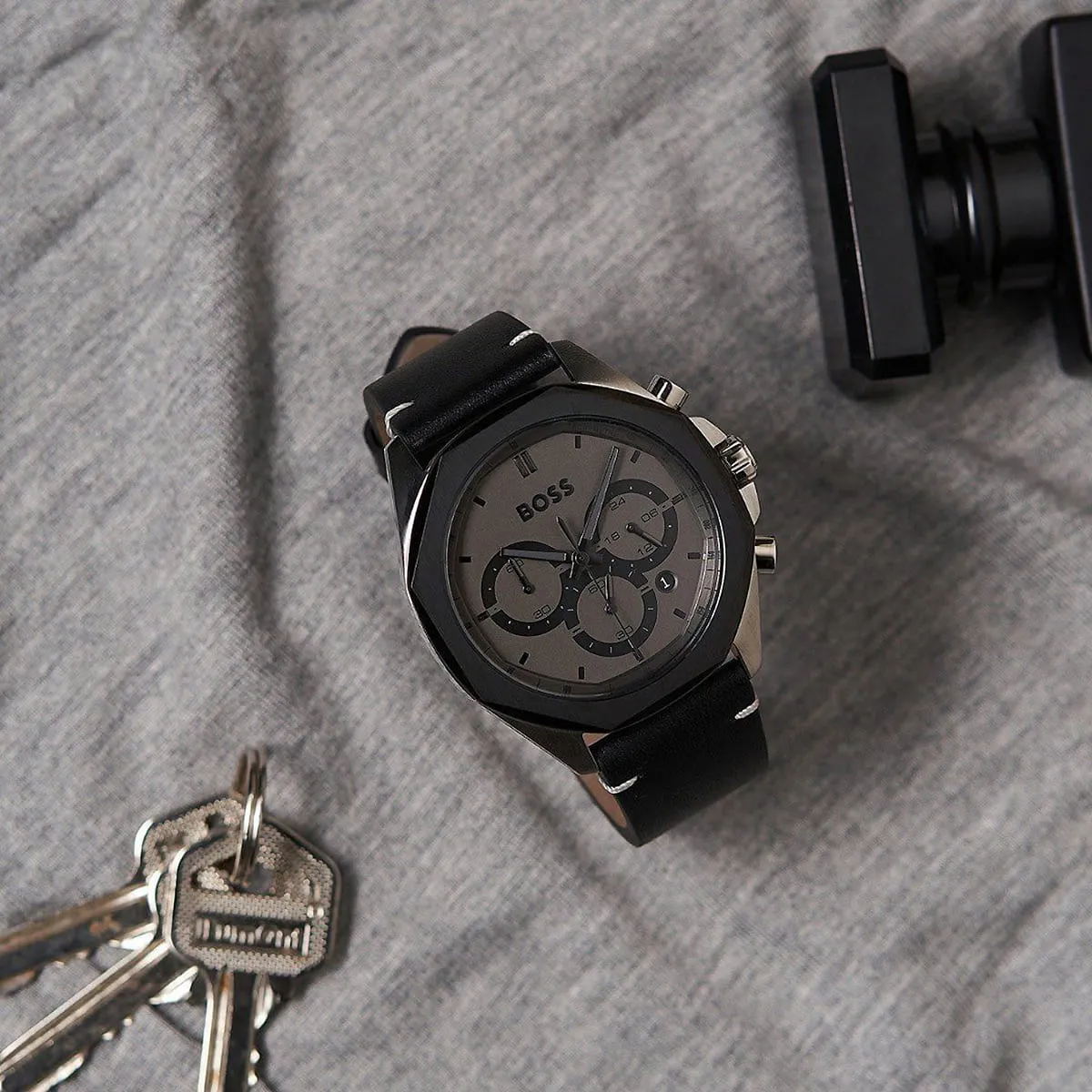 Hugo Boss Cloud HB1514014 Chronograph Quartz Gray Dial Stainless Steel Genuine Leather Strap Men’s Watch