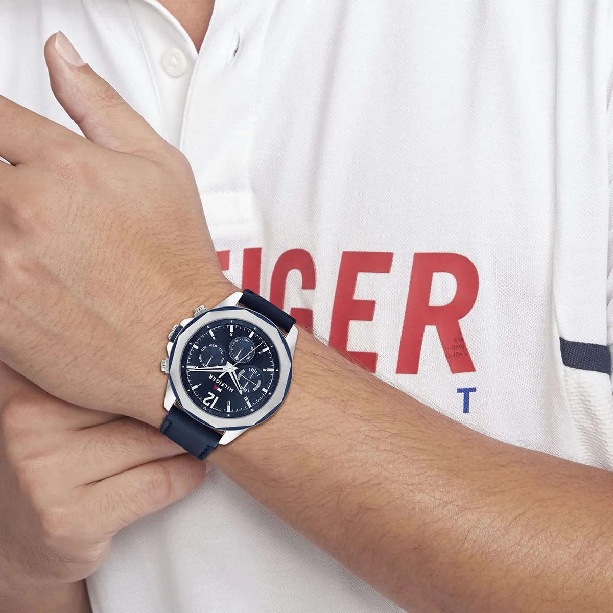 Tommy Hil-figer Lars 1792063 Multi-function Chronograph Quartz Genuine Leather Strap Men’s Watch