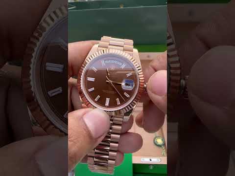 Ro_lex Day-Date 40mm 228235 Rose Gold Chocolate Baguette Dial Stainless Steel Chain Men’s Watch