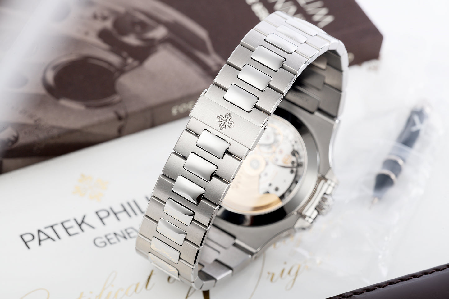 Patek Philippe Nautilus (Ref: 5726/1A-014) Annual Calendar Stainless Steel Blue Dial 40mm Swiss 1:1 Mirror Grade Men’s Watch